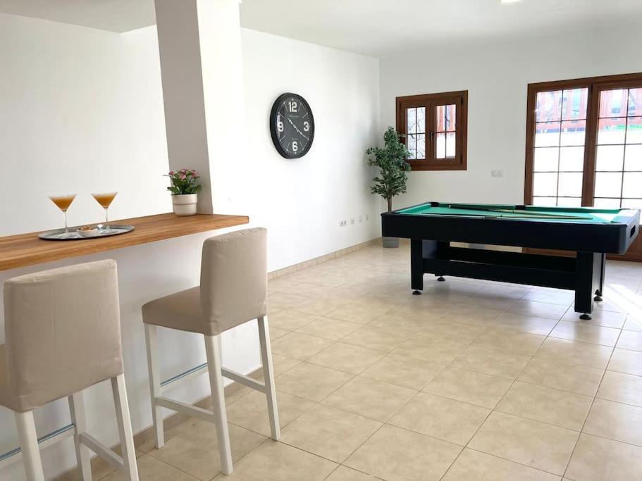 פלאיה בלנקה Luxury 4-Bedroom Villa With Heated Pool + Sea View מראה חיצוני תמונה