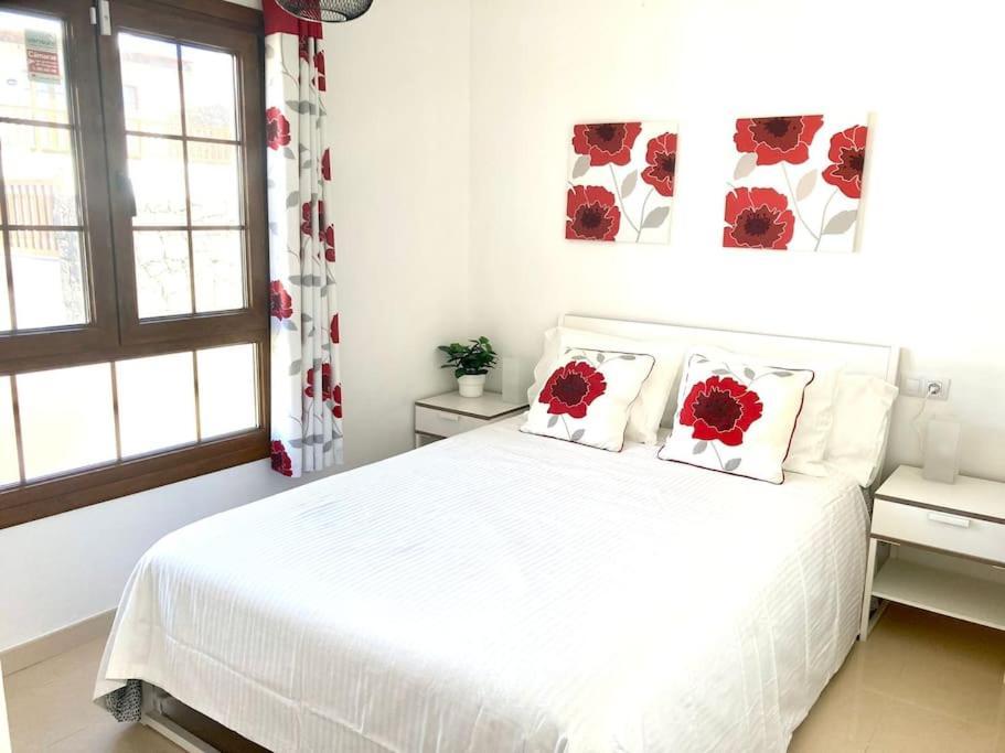 פלאיה בלנקה Luxury 4-Bedroom Villa With Heated Pool + Sea View מראה חיצוני תמונה